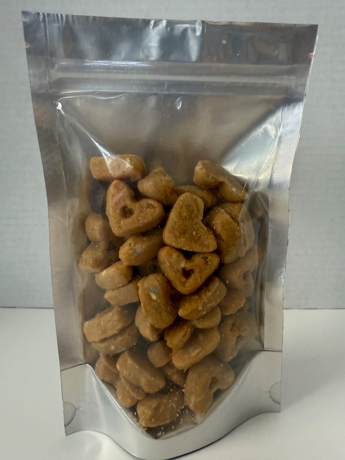 Birthday Cake Dog Treats – Crunchy Biscuits (6 oz)