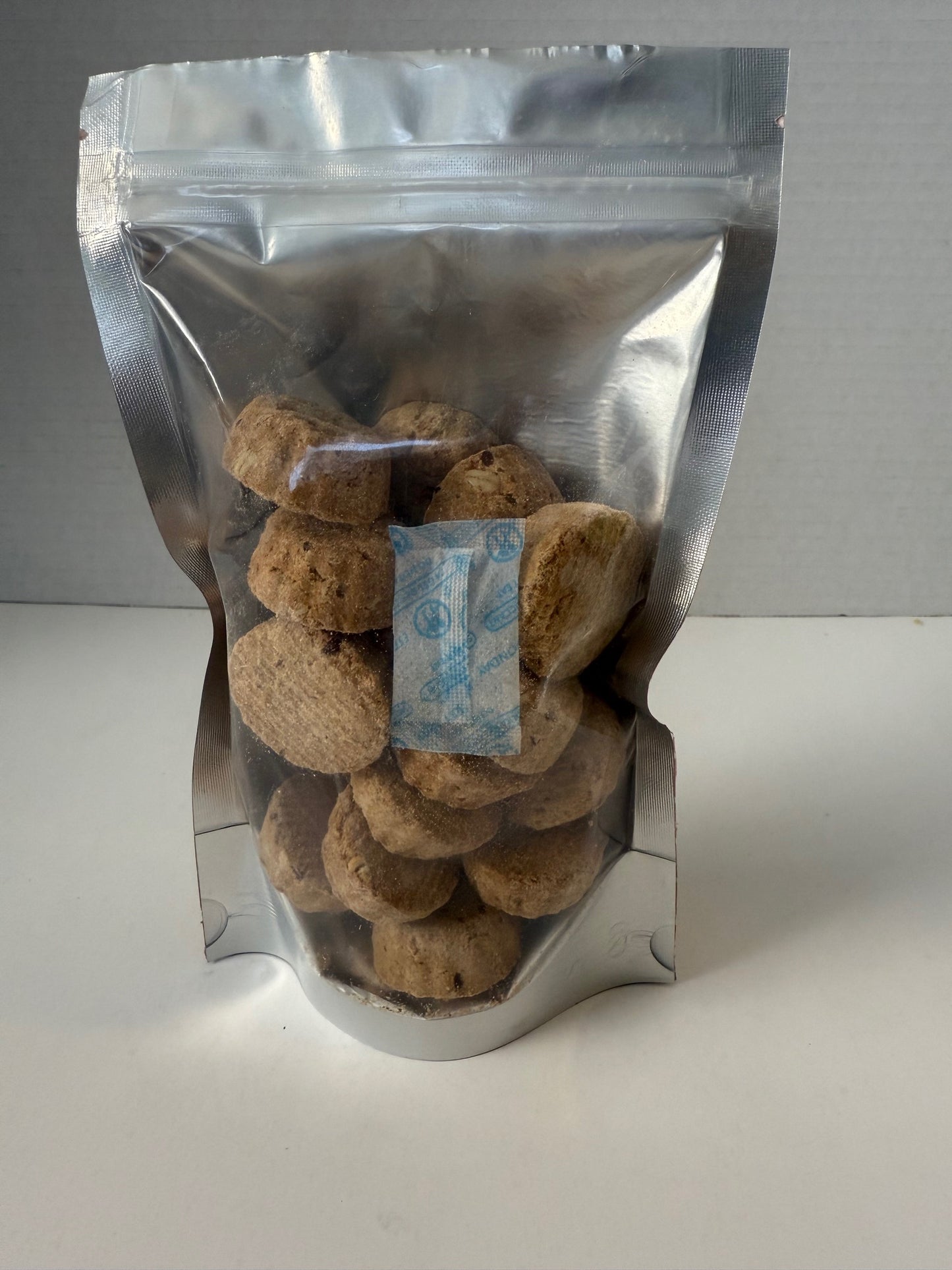 Peanut Butter & Honey Oats Dog Treats – Wheat-Free Crunchy Biscuits (6 oz)